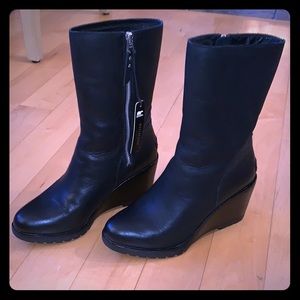 Sorel “After Dark” Waterproof Boots NWT Size 8